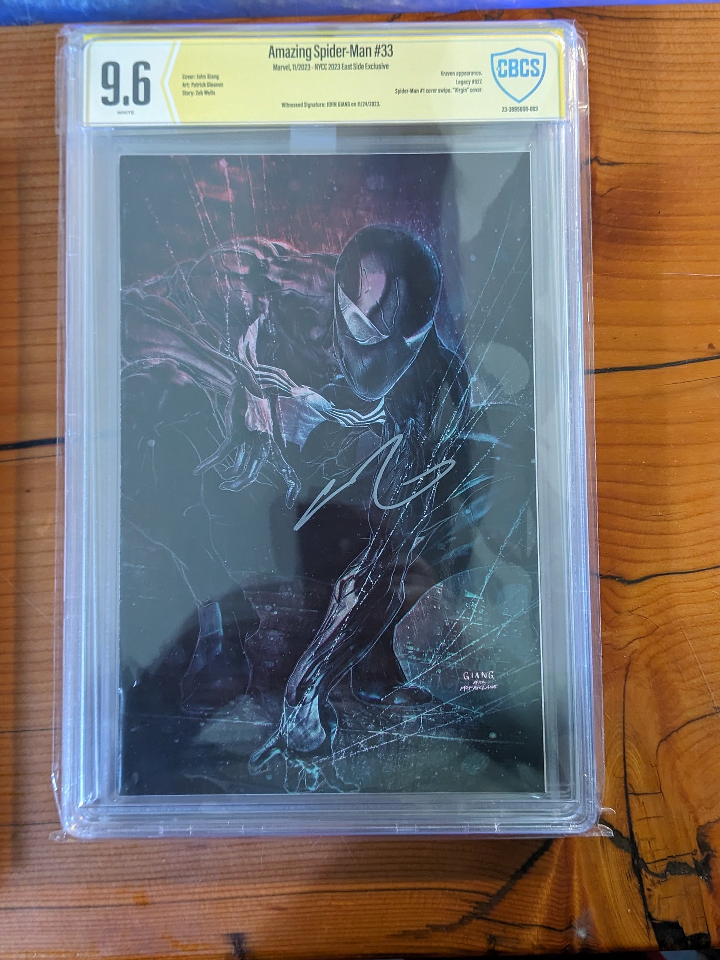 CBCS 9.6 NYCC 2023 Amazing Spider-Man 33 Signed by John Giang